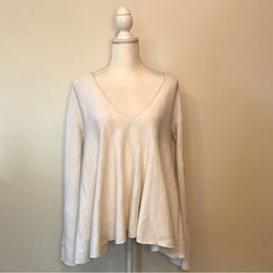 Free People Boho White Sweater Top V-Neck Draped Bell Sleeves Hippie Size Medium